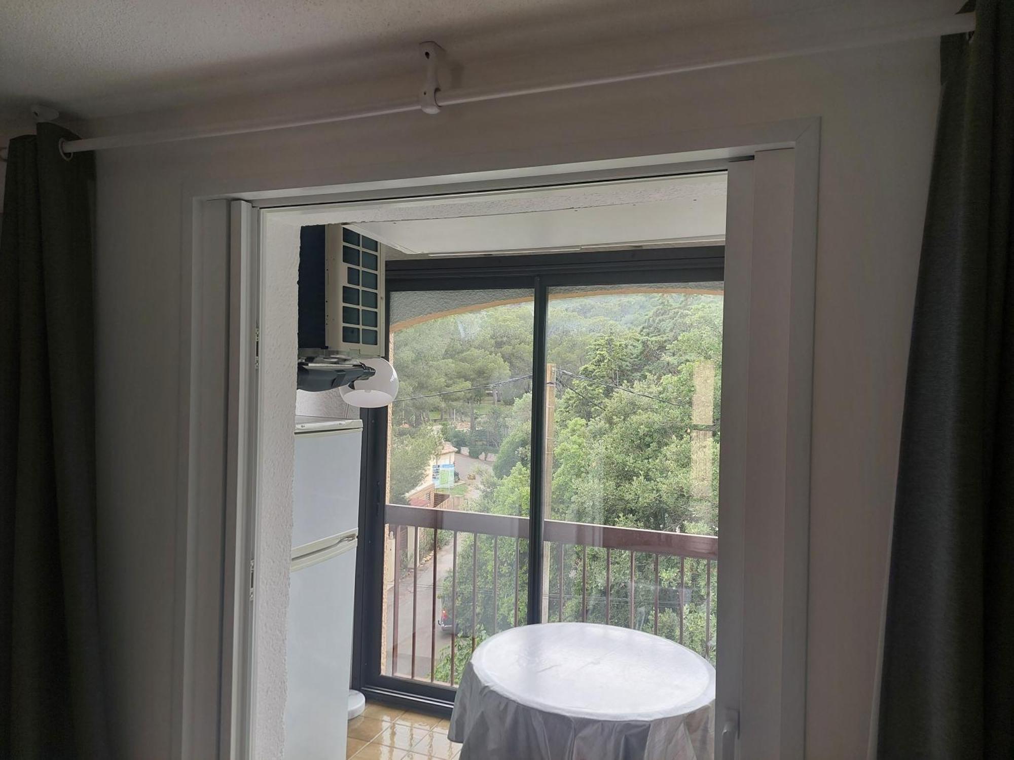 Studio Cabine Climatise 800 M De La Plage Et Des Commerces Bormes-les-Mimosas Dış mekan fotoğraf